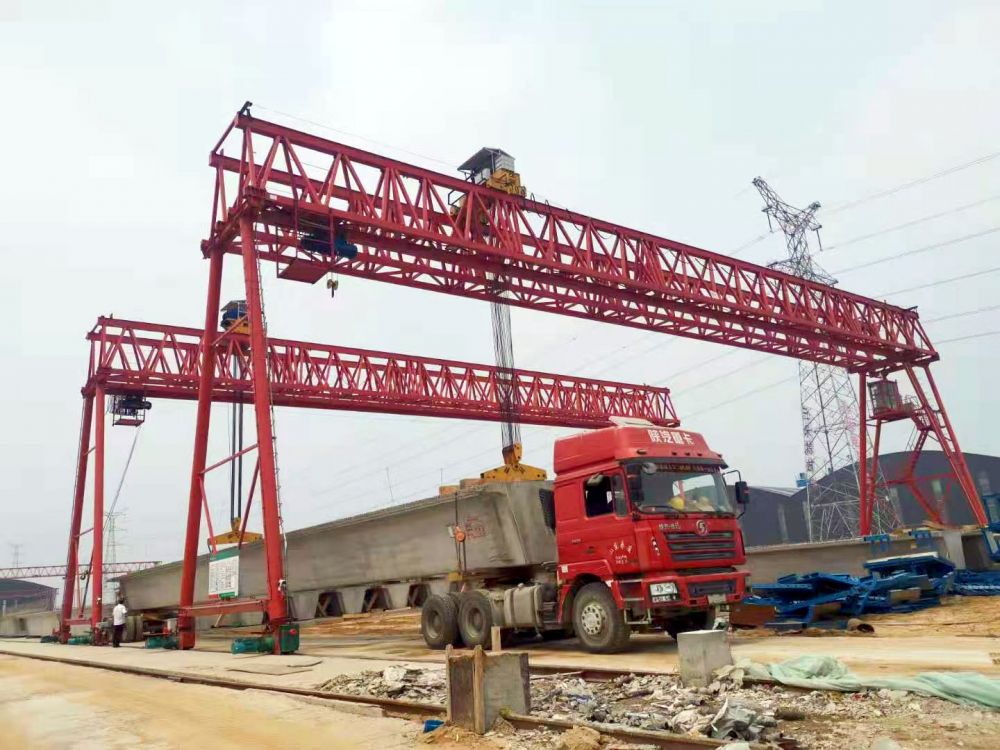 梁場(chǎng)龍門吊、路橋門機(jī)、MG型桁架雙梁門式起重機(jī)廠家銷售、安裝維修