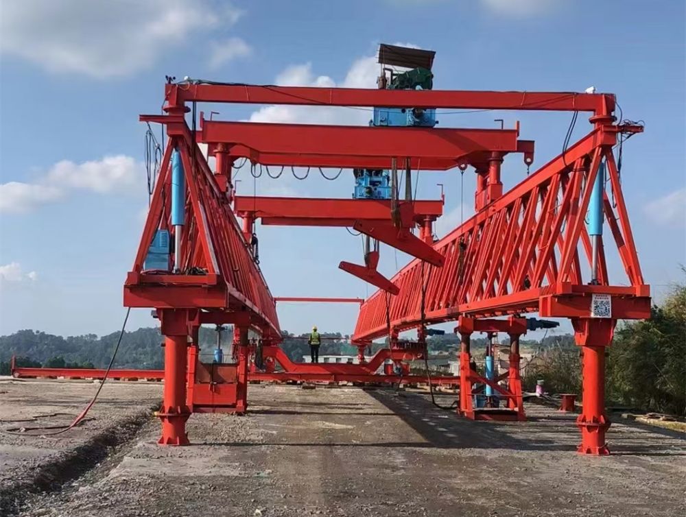 河南架橋機(jī)廠家、型號、參數(shù)、價格、架橋機(jī)安裝搬遷移裝、修理維修