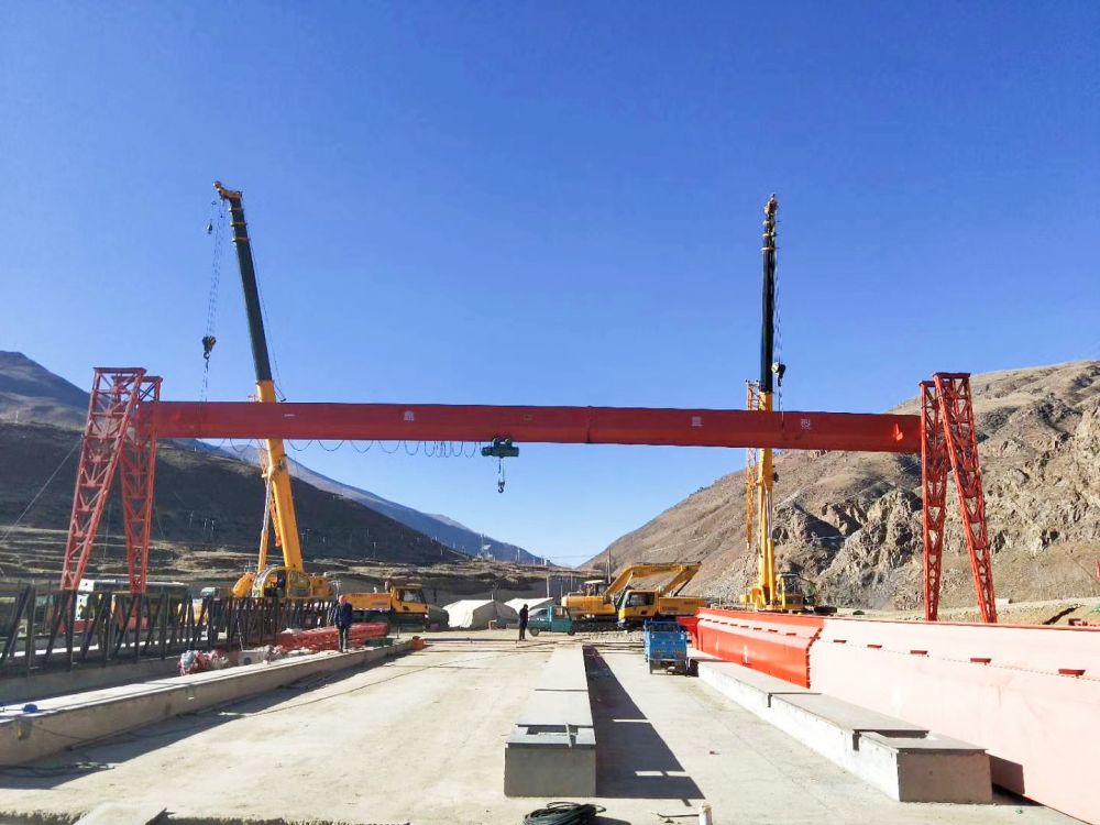 西藏阿里起重機(jī)、門式起重機(jī)、龍門吊廠家銷售安裝調(diào)試、維修修理
