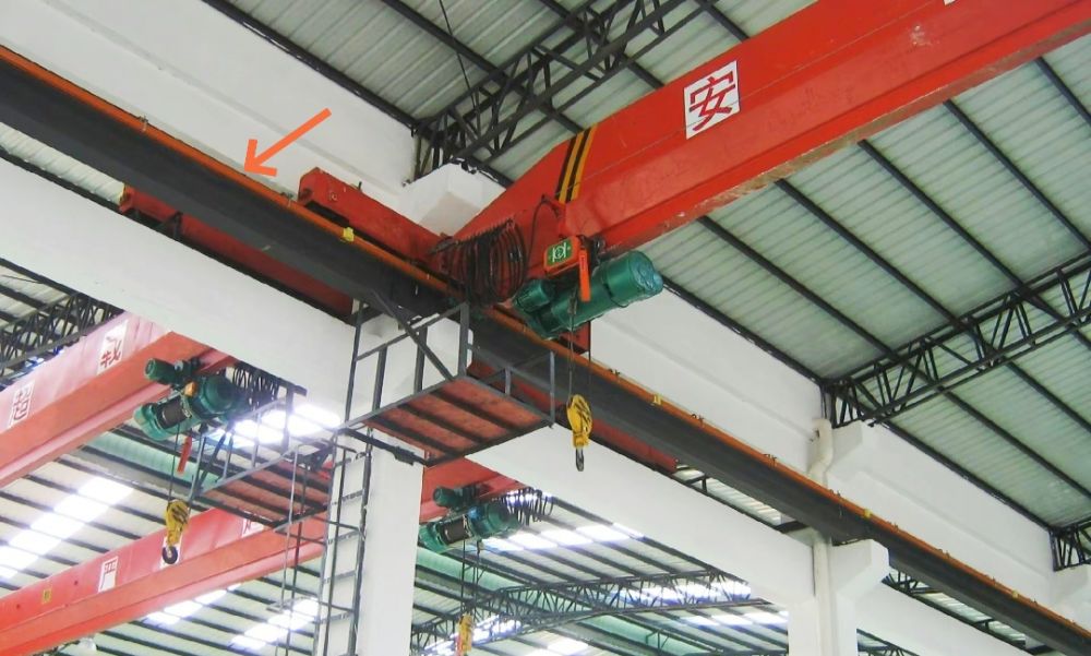 管式多極滑觸線應(yīng)用電動(dòng)單梁起重機(jī).jpg