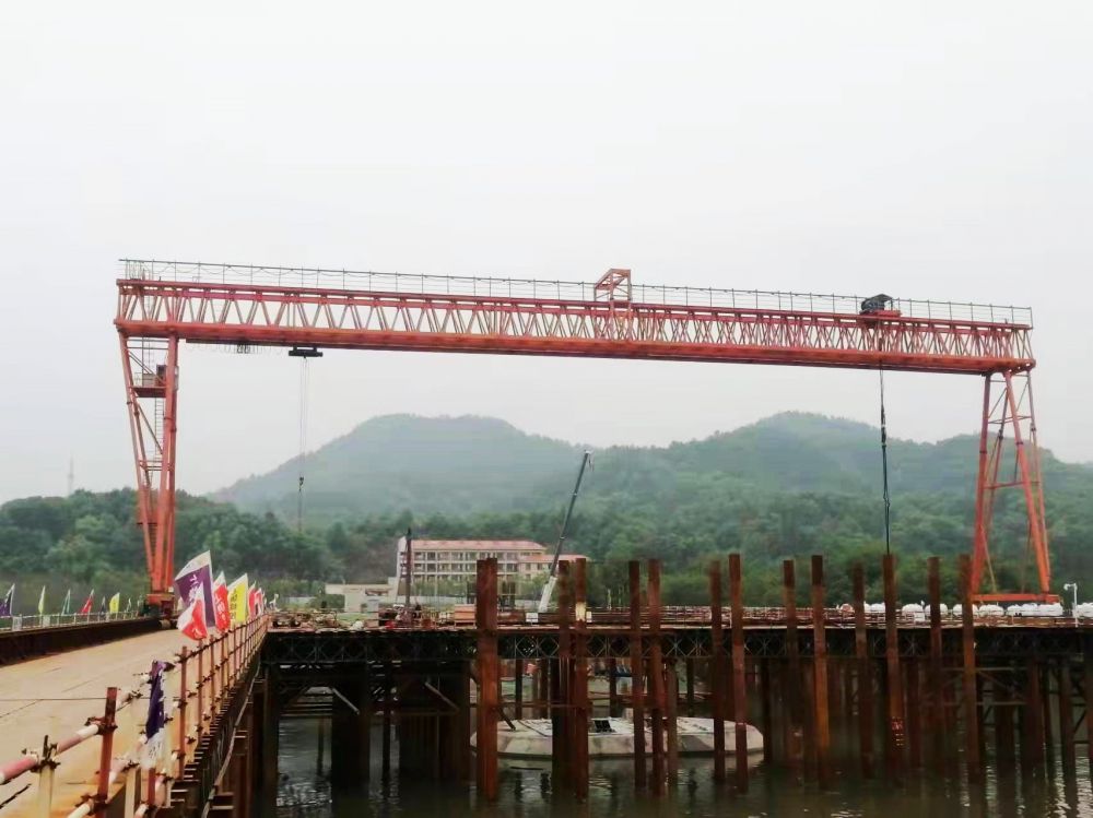 MG型桁架雙梁門式起重機(jī)、龍門吊廠家品牌、產(chǎn)地貨源
