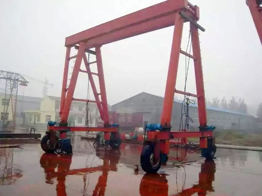 云南提梁機(jī)，云南輪胎式提梁機(jī)，提梁機(jī)安裝改造維修工程