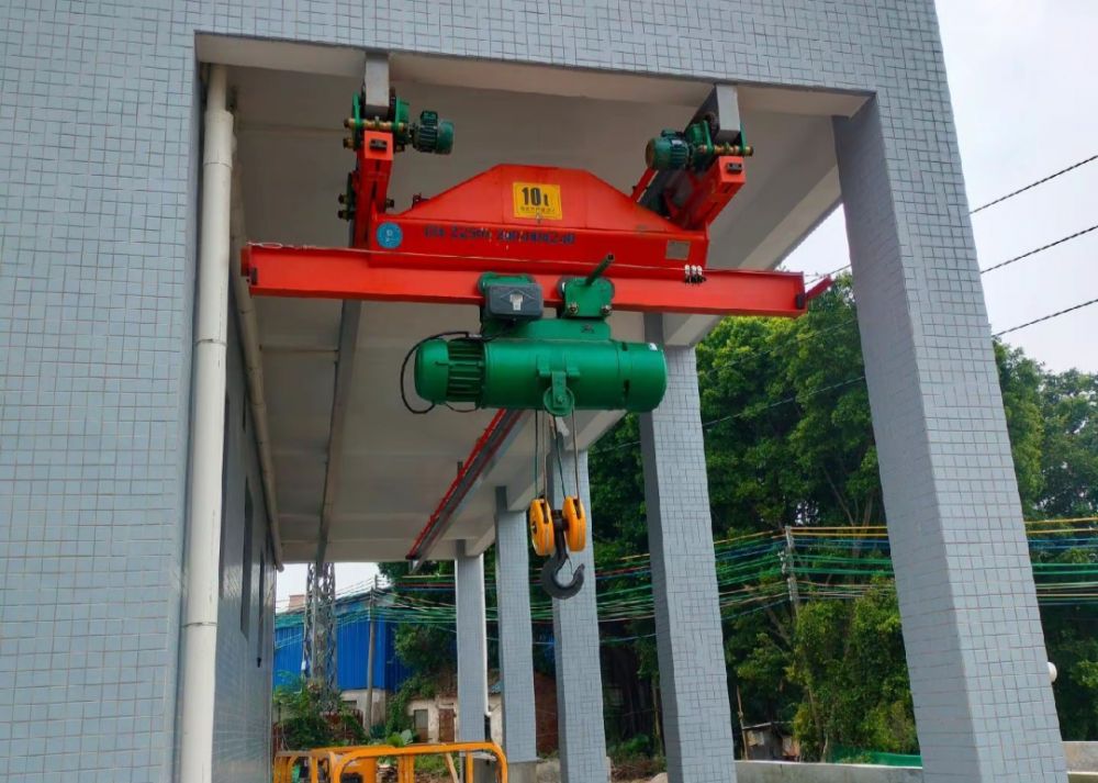 重慶起重機、LX型10噸電動單梁懸掛起重機