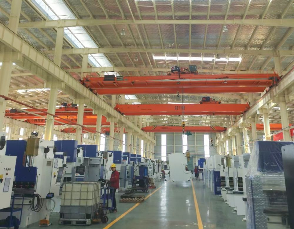 QD型吊鉤橋式起重機、QDX新型吊鉤橋式起重機、起重機廠家產(chǎn)地