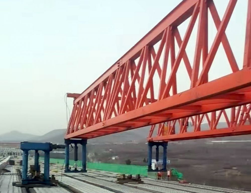 架橋機(jī) (1).jpg