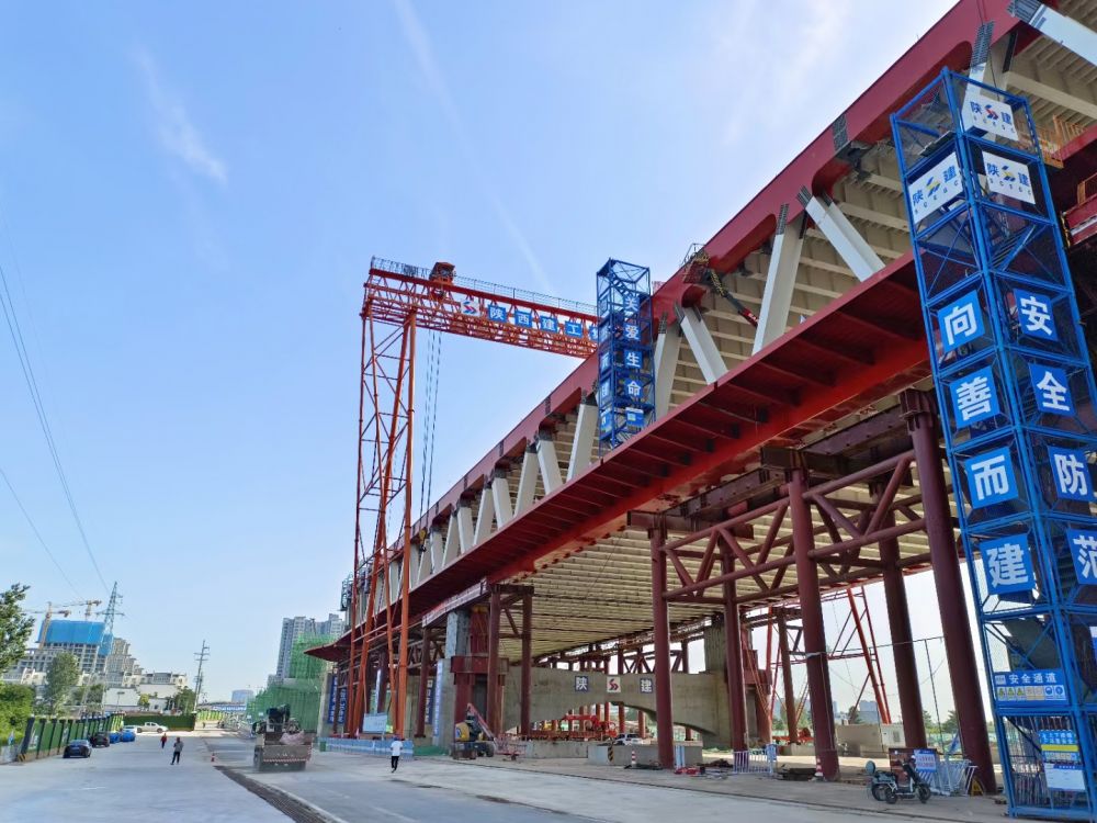 MG桁架雙梁門式起重機(jī)、路橋門機(jī)生產(chǎn)廠家、產(chǎn)品報(bào)價(jià)