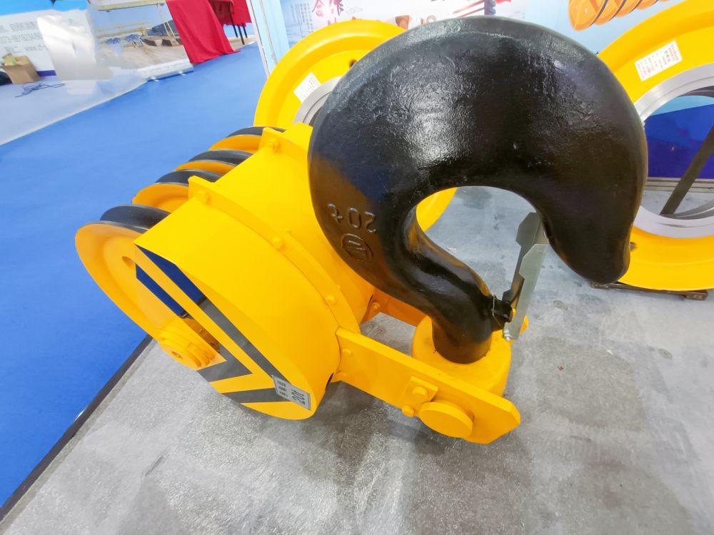 起重吊鉤、行車大鉤、天車吊鉤、吊機(jī)吊鉤廠家制造、安裝維修