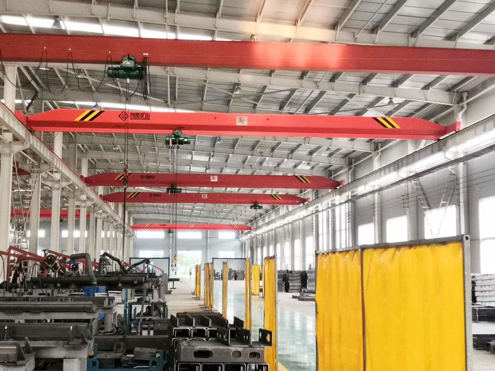 河南礦山起重機(jī)、安陽起重機(jī)、LDA型電動(dòng)單梁起重機(jī)廠家報(bào)價(jià)