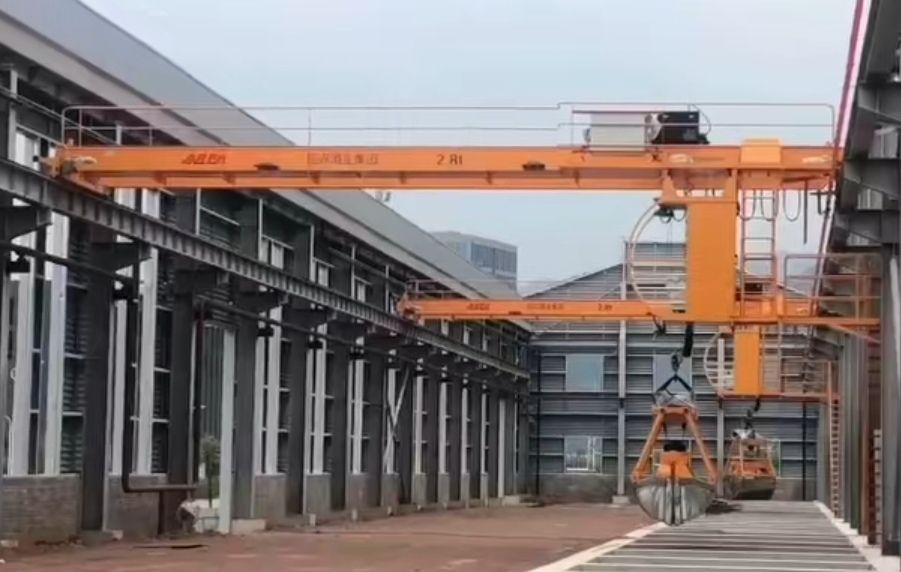阿爾法起重機(jī)、酒廠專用抓斗橋式起重機(jī)