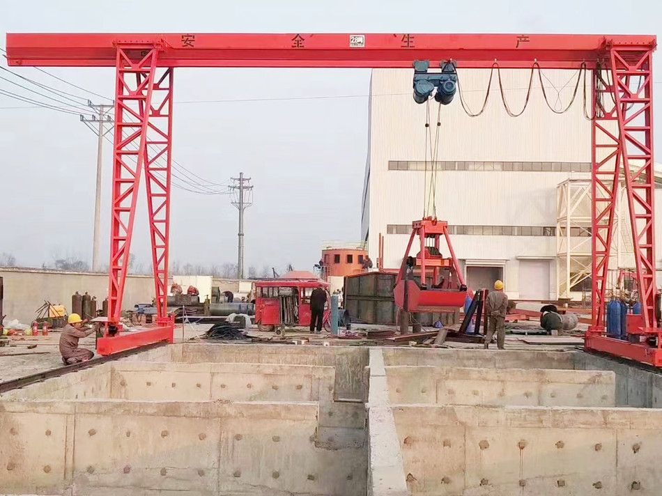 山西呂梁抓斗吊、MHZ型電動(dòng)單梁抓斗門式起重機(jī)生產(chǎn)廠家，安裝維修
