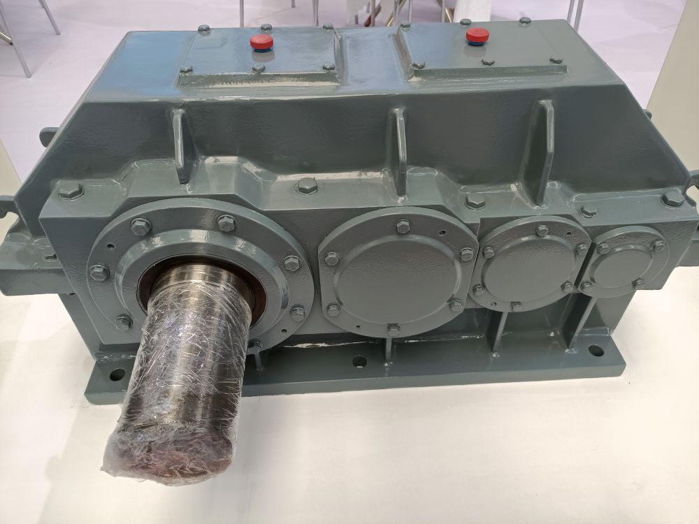 減速機(jī)廠家、起重機(jī)用減速機(jī)型號規(guī)格、技術(shù)參數(shù)及供貨安裝維修