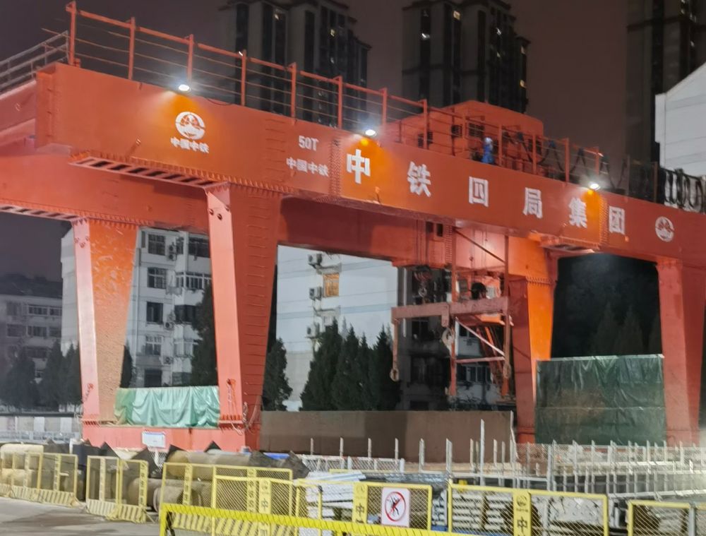 MG型雙梁門式起重機(jī)、地鐵出渣機(jī)廠家報(bào)價(jià)