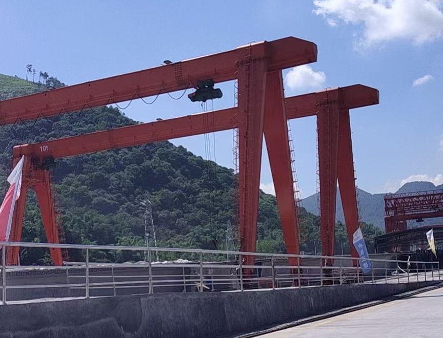 MH型電動(dòng)葫蘆門式起重機(jī)、龍門吊