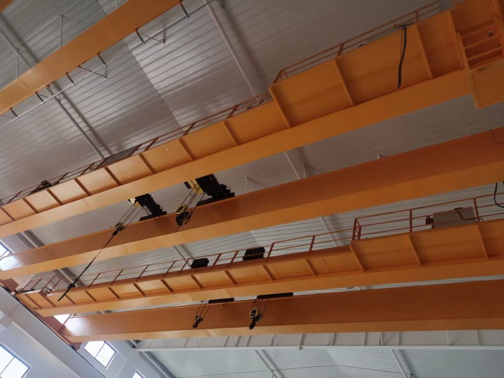 起重機(jī)廠家。LH電動(dòng)葫蘆雙梁橋式起重機(jī)系列