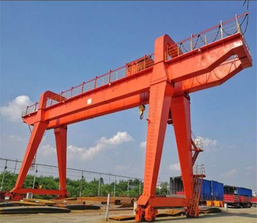 雙梁門式起重機日常維護保養(yǎng)需要注意哪些內容