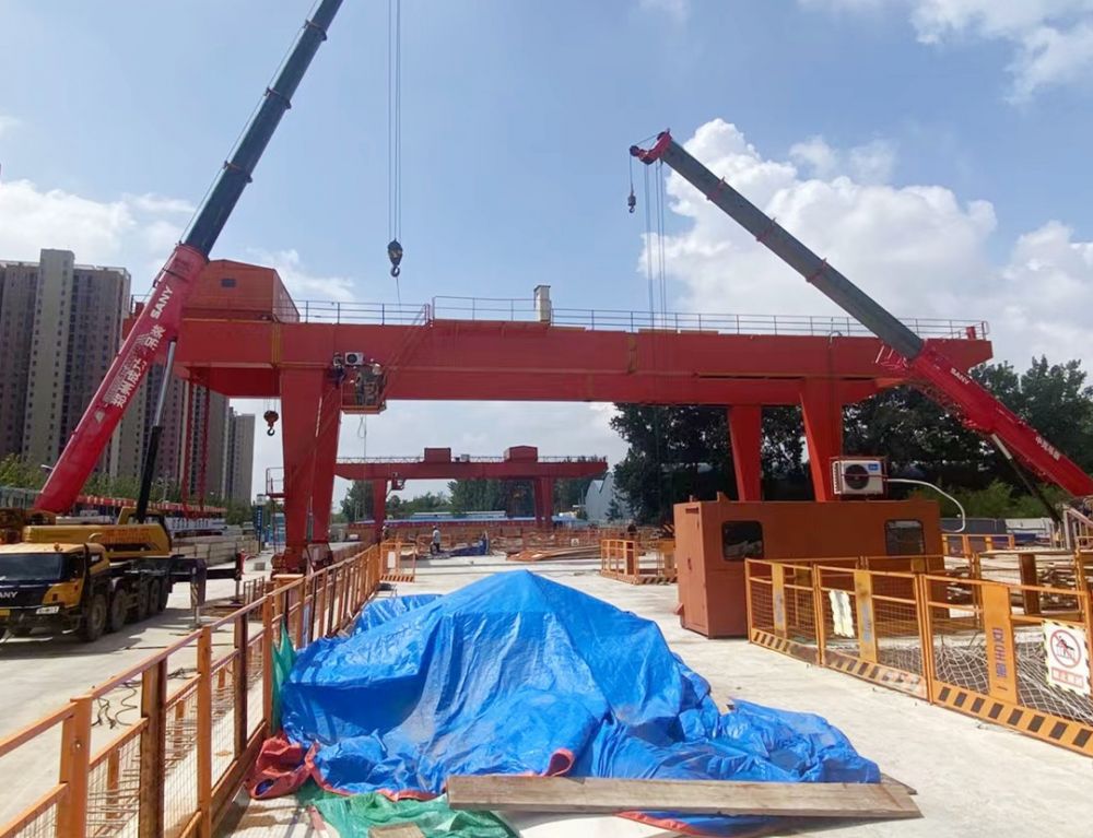 江蘇地鐵龍門吊、地鐵出渣機(jī)、地鐵專用門式起重機(jī)租賃出租、安裝搬遷