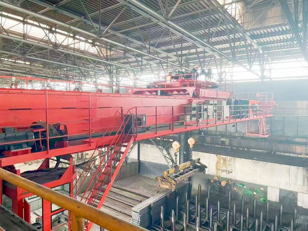 遼寧雙梁吊機(jī)、天車行車、阜新QL型旋轉(zhuǎn)電磁掛梁橋式起重機(jī)廠家銷售