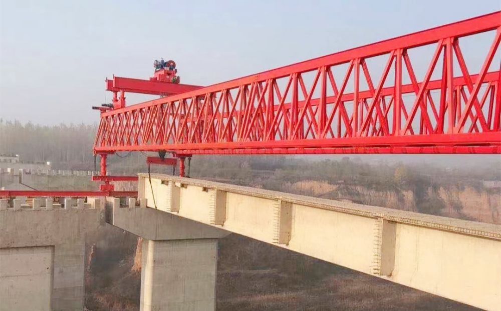 山西架橋機(jī)租賃廠家服務(wù)、路橋門機(jī)、提梁機(jī)、龍門吊租賃安裝搬遷維修
