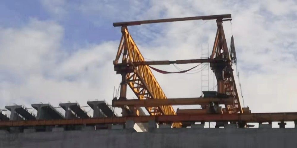 架橋機(jī)租賃、公路鐵路高鐵架橋機(jī)租賃出租、搬遷運(yùn)輸安裝