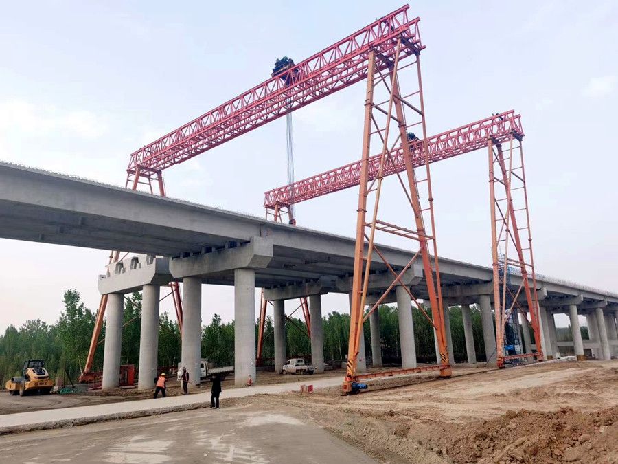 西藏拉薩龍門吊、路橋工程提梁機(jī)、門式起重機(jī)廠家銷售安裝維修