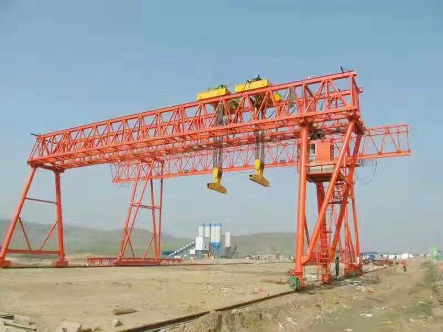 重慶龍門吊、提梁機(jī)、電動(dòng)單雙梁門式起重機(jī)廠家銷售服務(wù)