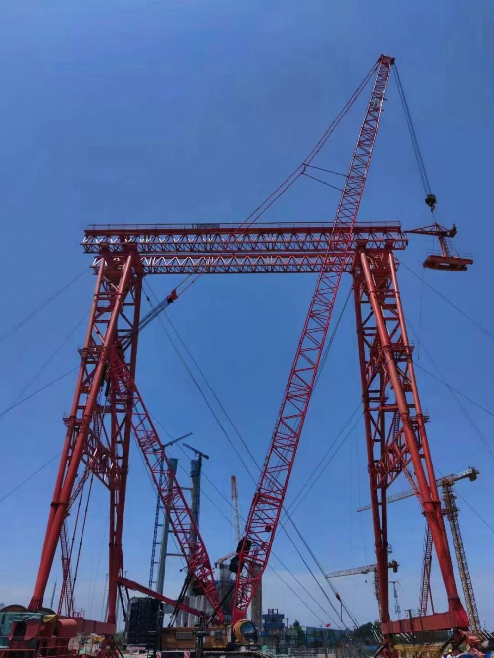 提梁機、架橋起重機、路橋門機、工程龍門吊租賃出租廠家、電話、價格