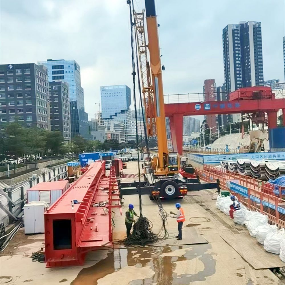 龍門吊租賃出租、提梁機、門式起重機安裝移裝搬遷、大修改造維修維保