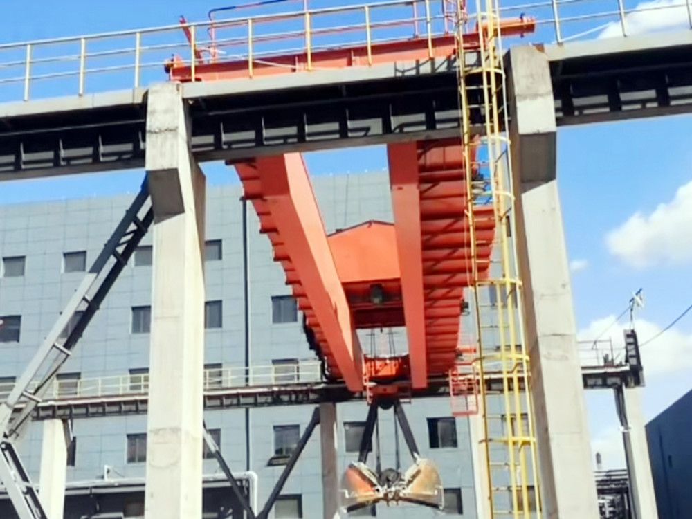 抓斗橋式起重機(jī)、全自動(dòng)抓斗吊機(jī)、天車、行吊安裝改造、維修維保
