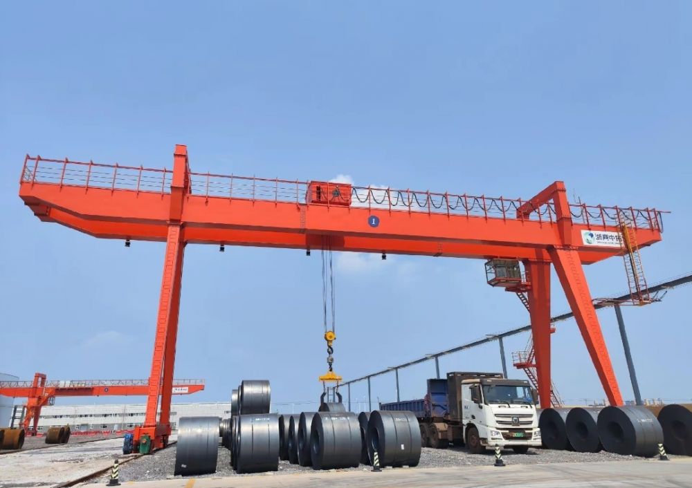 上海龍門吊、MG型雙梁門式起重機(jī)、門機(jī)