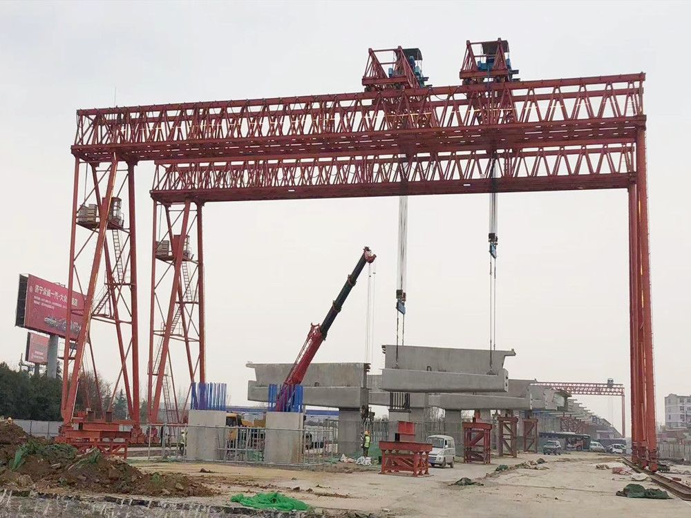 提梁機(jī)、路橋門機(jī)、軌道式/輪胎式門式起重機(jī)廠家銷售、租賃安裝搬遷