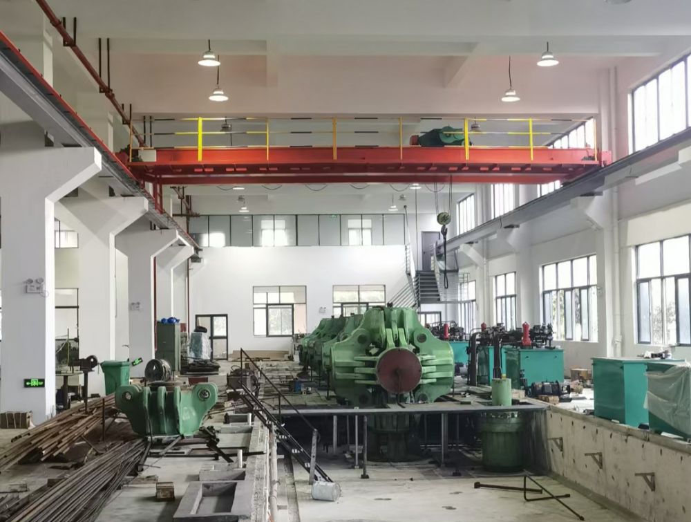 LH型電動(dòng)葫蘆雙梁橋式起重機(jī)、葫蘆雙梁天車(chē)、吊機(jī)