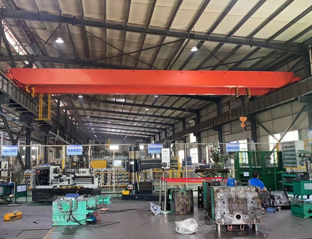 LH型電動(dòng)葫蘆橋式起重機(jī)、雙梁橋式天車、吊機(jī)、衛(wèi)華起重機(jī)