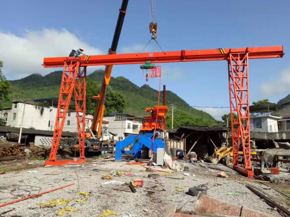 起重機(jī)廠家、龍門吊、MH型電動(dòng)單梁門式起重機(jī)制造及安裝維修