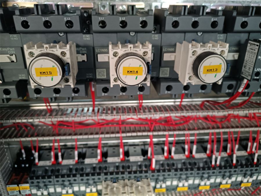 橋門(mén)式起重機(jī)成套電氣箱電器柜、PLC自動(dòng)化編程