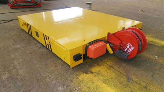 使用蓄電池電動(dòng)平車設(shè)備充電需要注意！