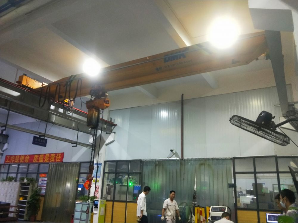 LDA型電動(dòng)單梁起重機(jī)、單梁起重機(jī)產(chǎn)品優(yōu)點(diǎn)、價(jià)格