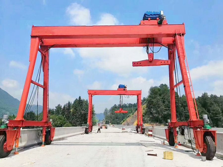 徐州起重機(jī)械、輪胎式提梁機(jī)、門式起重機(jī)廠家銷售服務(wù)