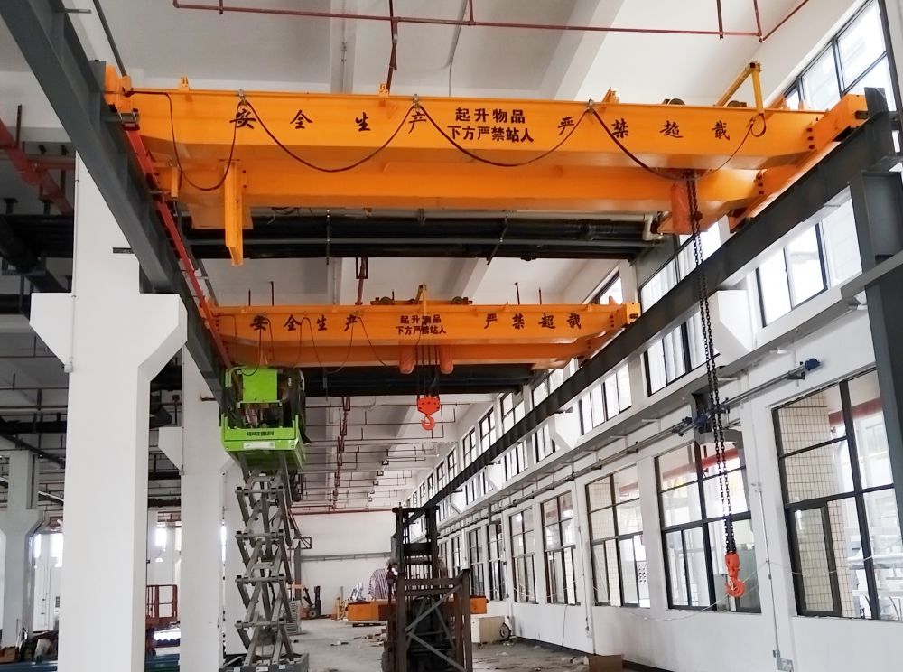 LH型電動(dòng)葫蘆雙梁行車、橋式起重機(jī)、吊機(jī)