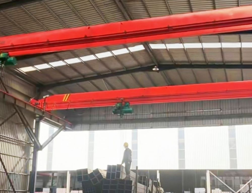 LD型電動(dòng)單梁起重機(jī)、單梁吊機(jī)、天車生產(chǎn)廠家、價(jià)格報(bào)價(jià)