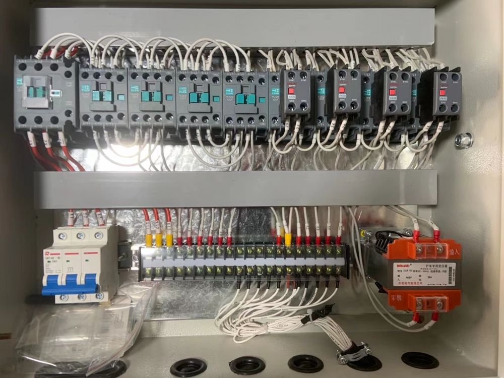 起重機(jī)電氣箱、起重機(jī)控制電器箱/電器柜、變頻起重電氣