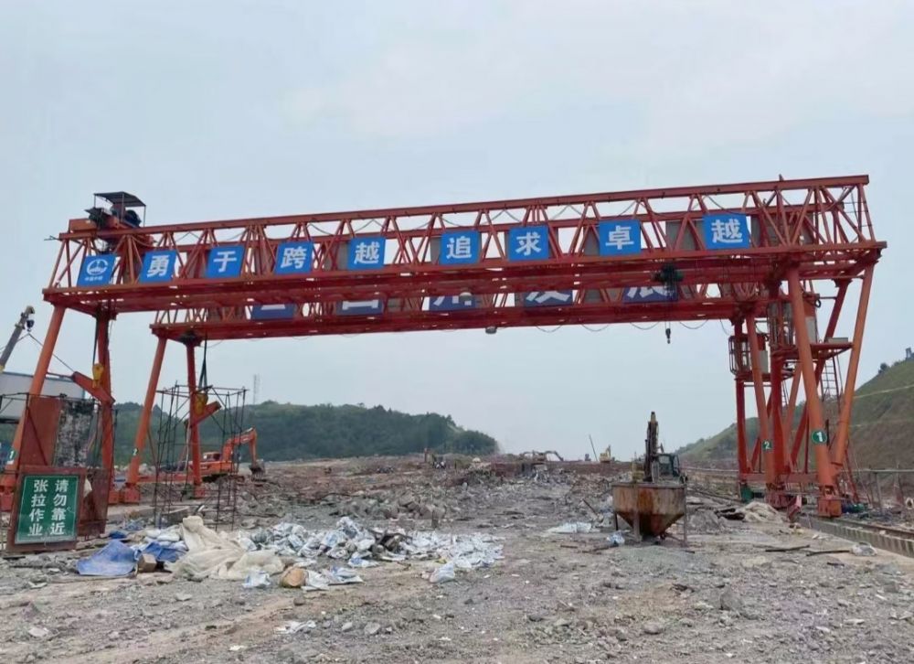提梁機(jī)、路橋門機(jī)、MG型桁架門式起重機(jī)廠家、價(jià)格