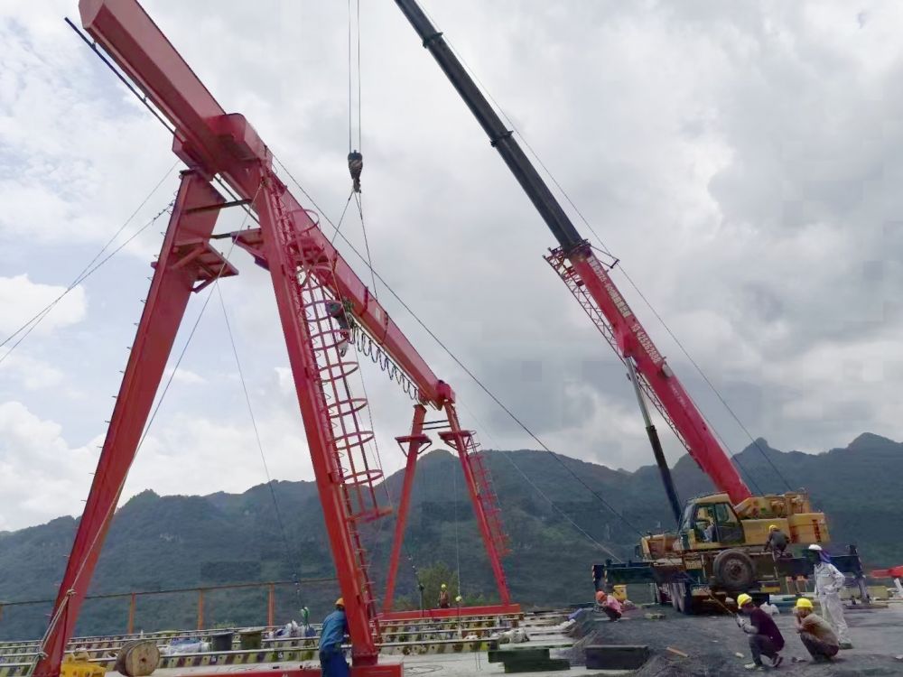 MH型電動葫蘆門式起重機、龍門吊生產(chǎn)制造廠家服務(wù)、衛(wèi)華起重機