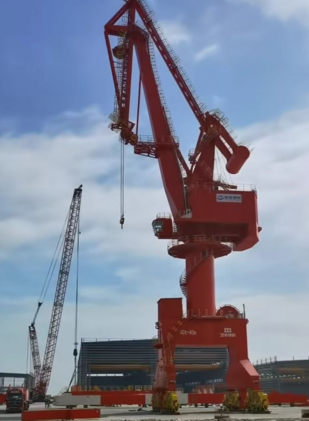 上海港機(jī)、港口起重機(jī)、岸邊門(mén)座式起重機(jī)、門(mén)座吊