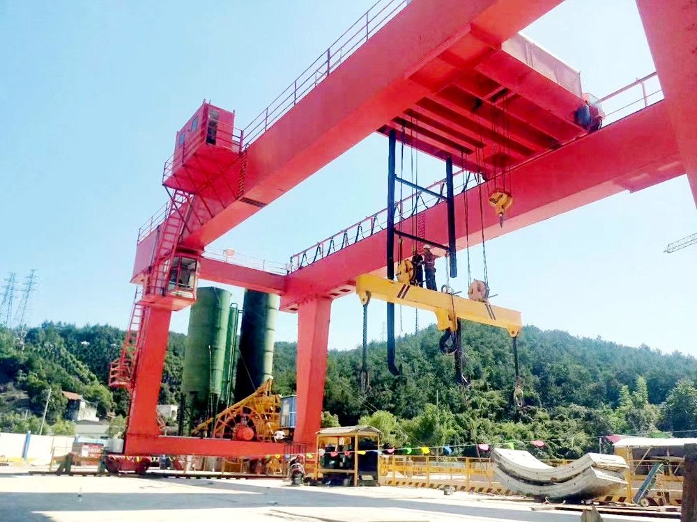 地鐵出渣機、地鐵盾構(gòu)龍門吊、單雙梁工程門式起重機出租租賃服務(wù)