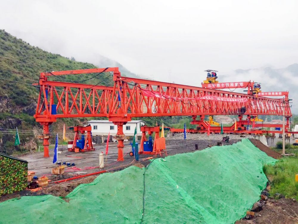 湖南湘西架橋機(jī)廠家、架橋機(jī)生產(chǎn)制造、租賃回收、安裝維修