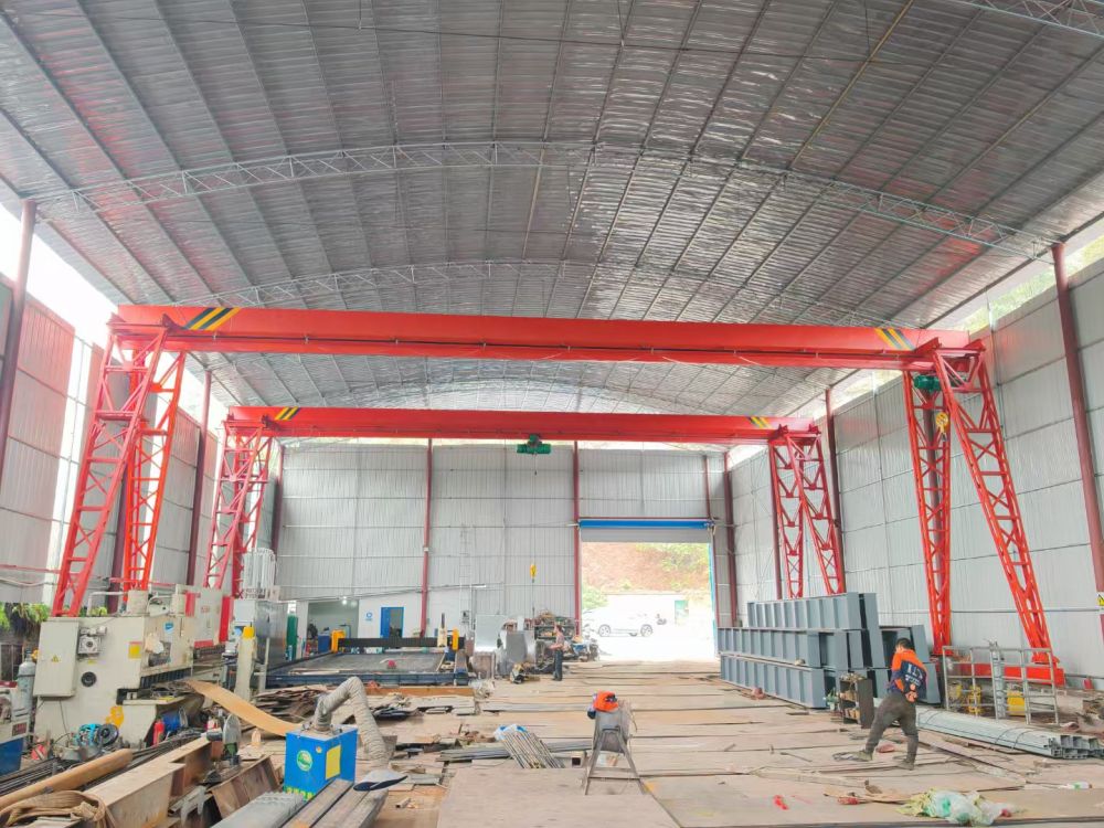 MH型~32噸電動(dòng)單梁門式起重機(jī)、河南龍門吊廠家報(bào)價(jià)