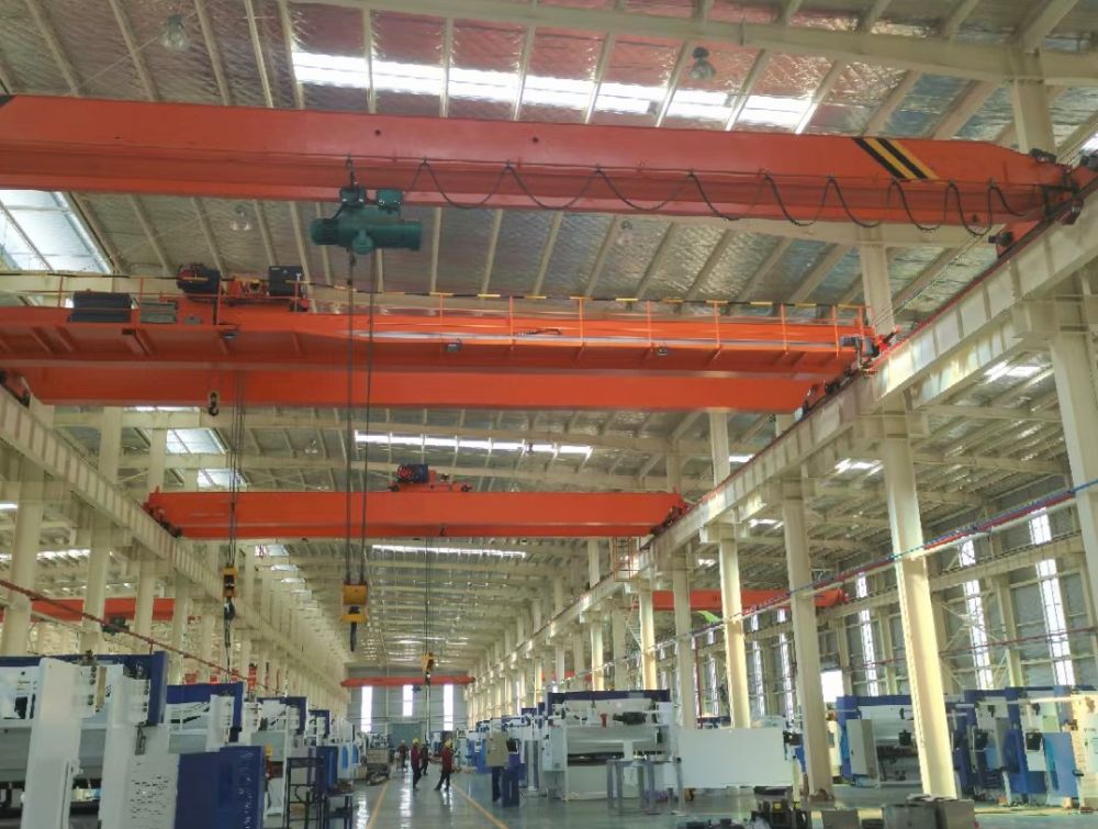 電動(dòng)單雙梁橋式起重機(jī)、吊機(jī)、天車、行吊廠家報(bào)價(jià)