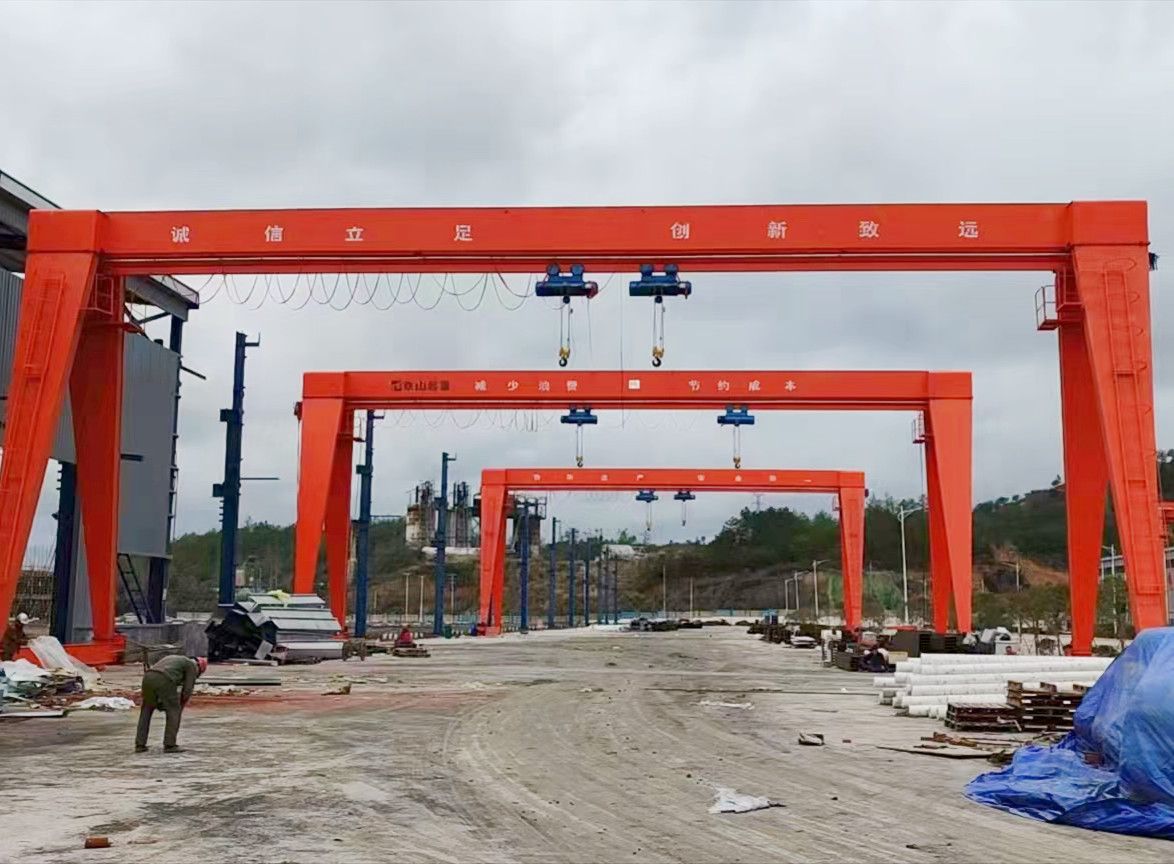 北京起重機(jī)、河南起重機(jī)廠家銷售、MHE型電動(dòng)葫蘆雙梁門式起重機(jī)