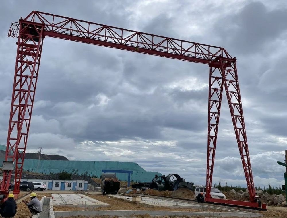 MH型桁架電動(dòng)單梁門式起重機(jī)、單梁龍門吊廠家、價(jià)格
