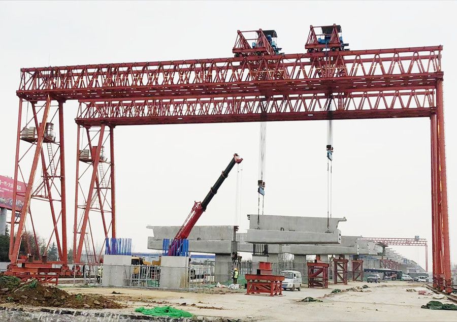 提梁機工作現場.jpg